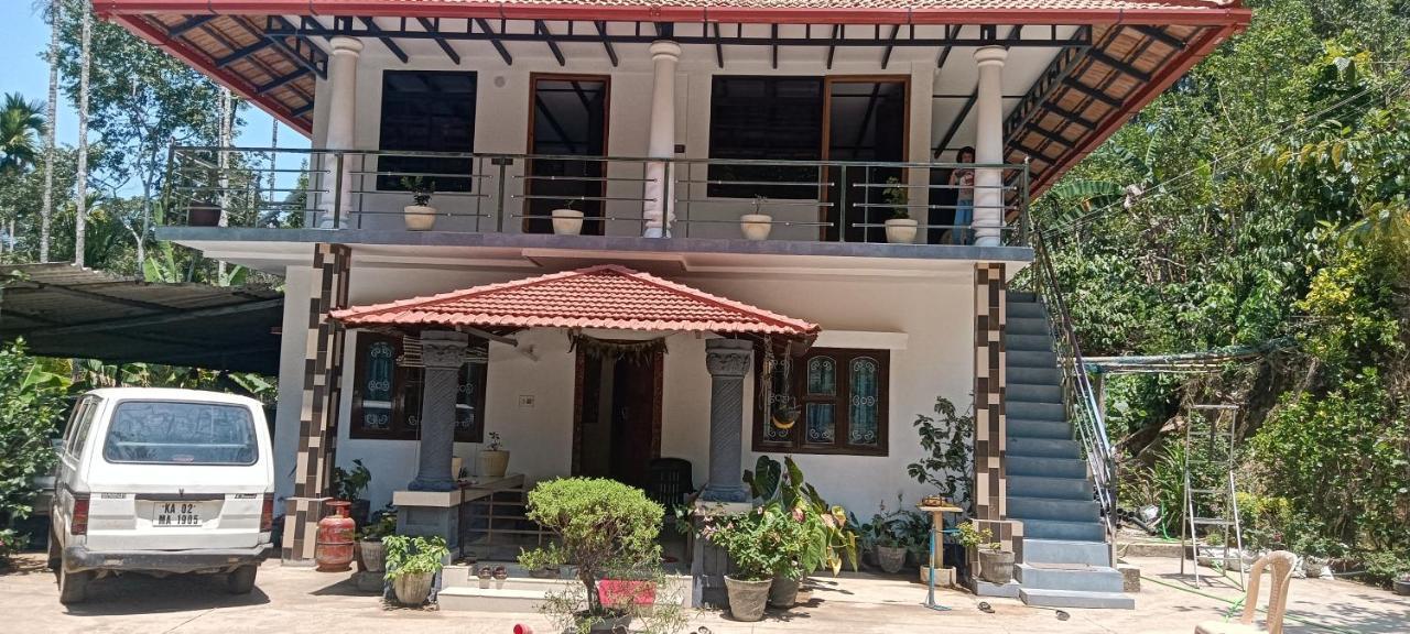 Kund Estate Stay Мадикери Экстерьер фото